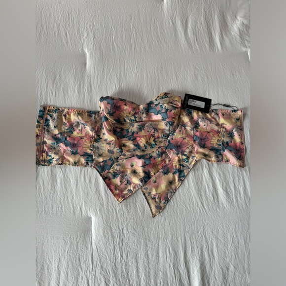 Pretty little thing floral asymmetric corset top - Picture 2 of 4